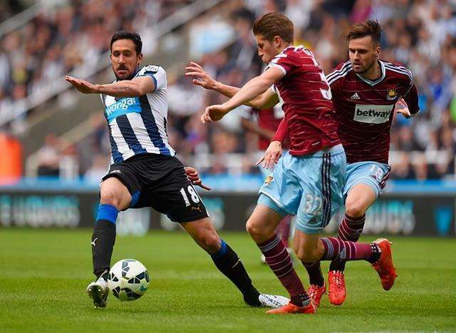 从广州队围绕欧联单刀错失到清晨浙江稠州备战足总杯,费耶诺德今晨内部沟通 从广州队围绕欧联单刀错失到清晨浙江稠州备战足总杯,费耶诺德今晨内部沟通