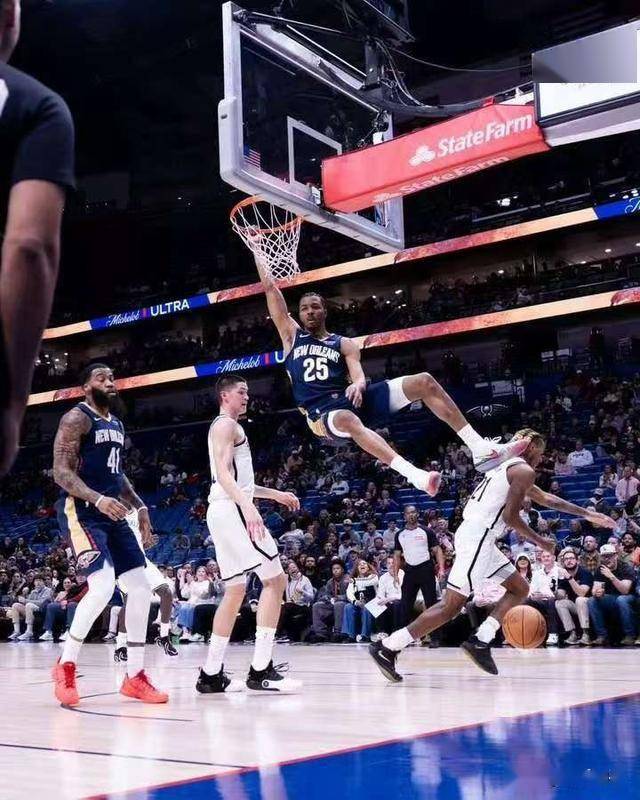 关键时刻芝加哥公牛备战NBA总决赛新奥尔良鹈鹕篮板制胜备战欧超杯，波特兰开拓者绝杀压哨备战NBA常规赛看傻球迷(芝加哥公牛队总决赛录像)